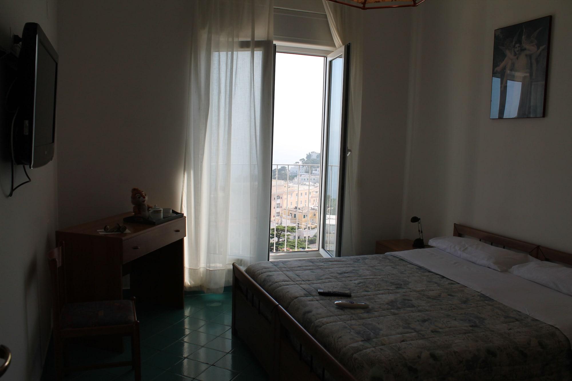 Hotel Esperia Capri Esterno foto