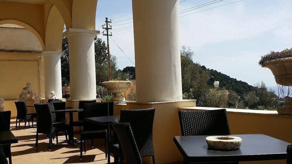 Hotel Esperia Capri Esterno foto